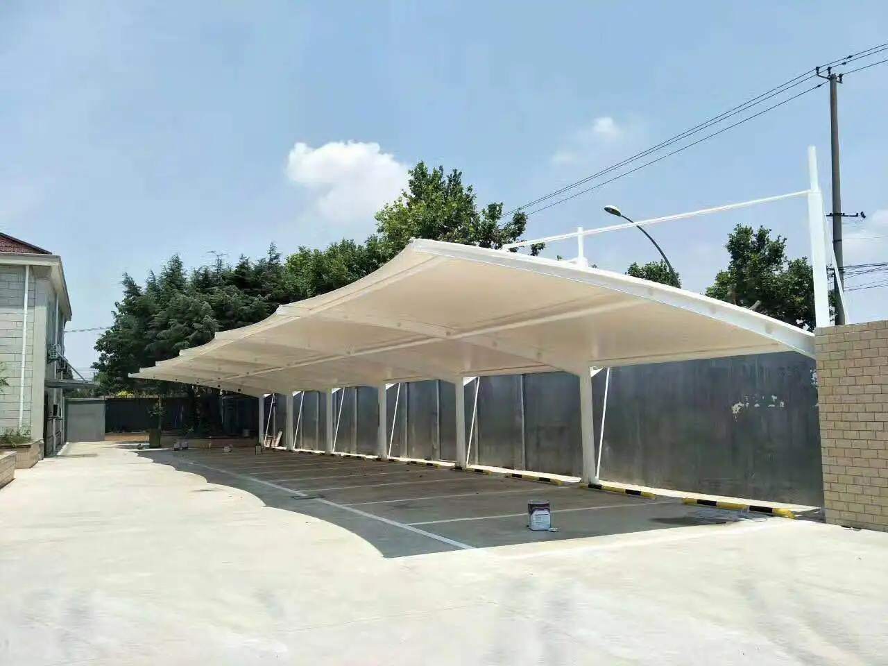 登封市汽车停车棚
